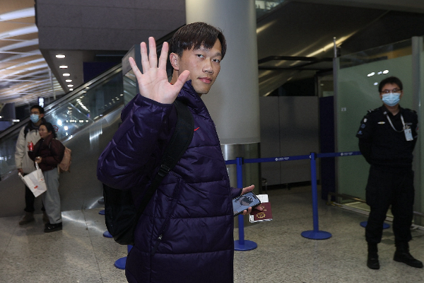 徐泽鑫分析国足对阵日本战术：重视防守反击